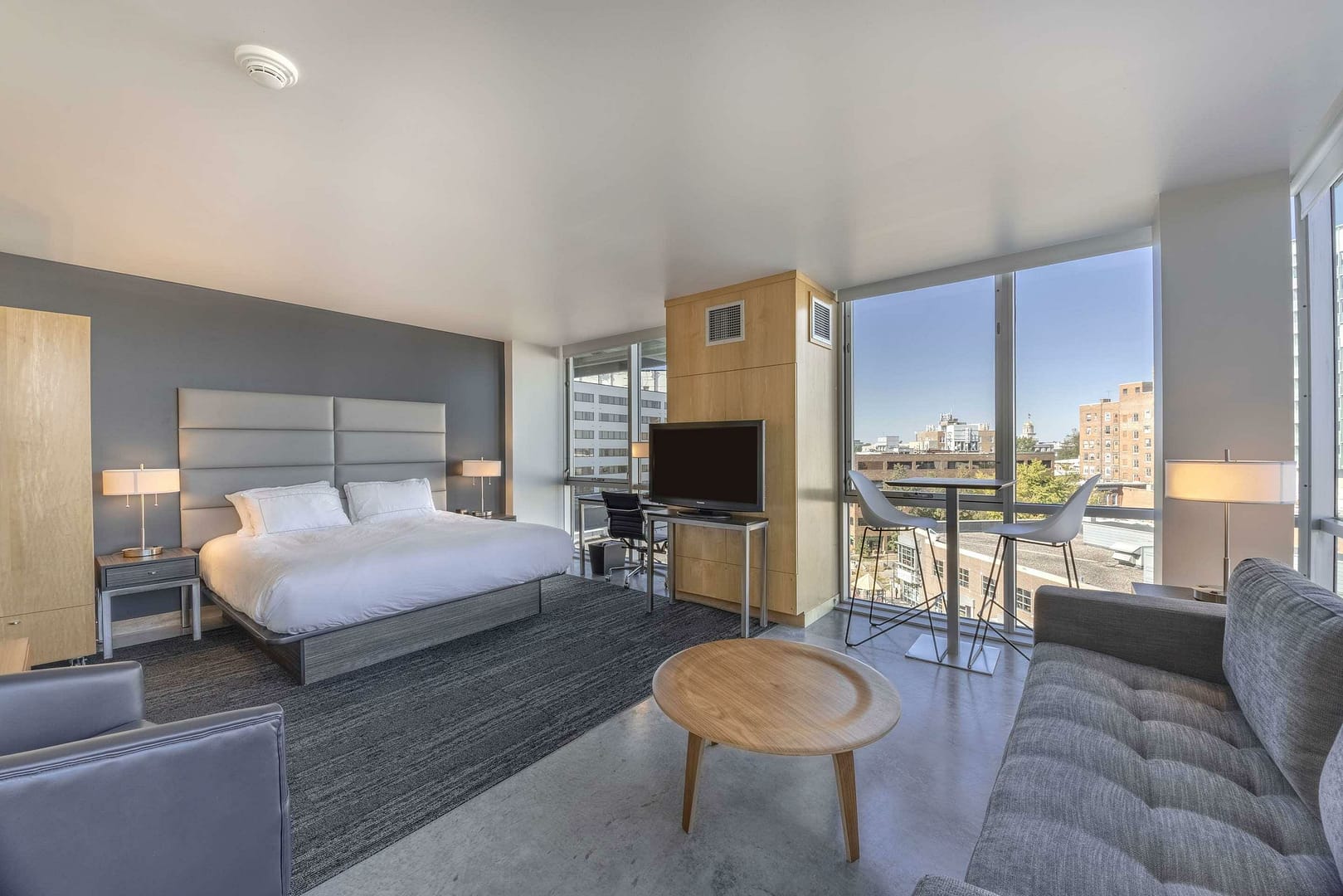 Bedroom view of hotelVetro Iowa City, Tapestry Collection by Hilton