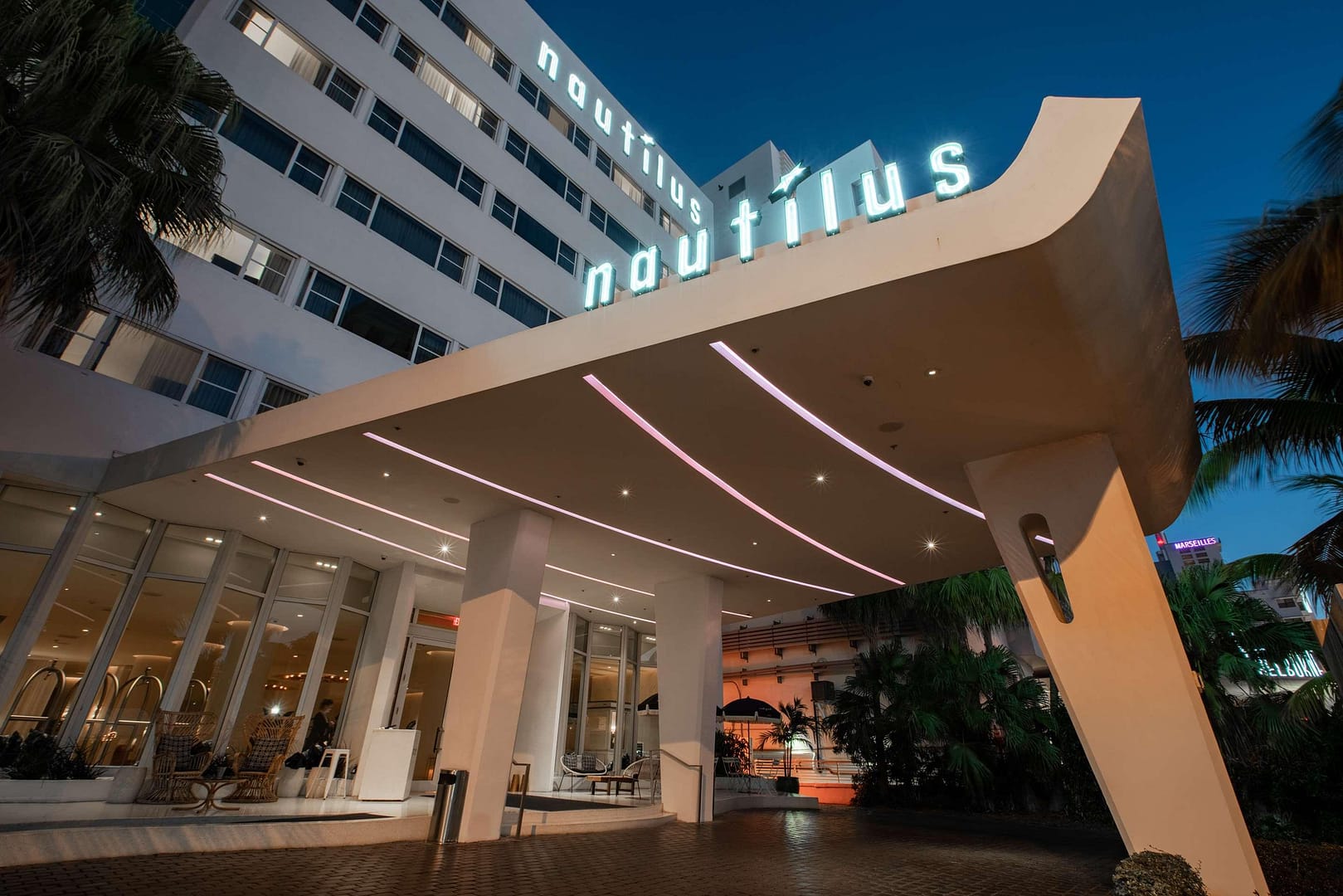 Building view of Nautilus Sonesta Miami Beach