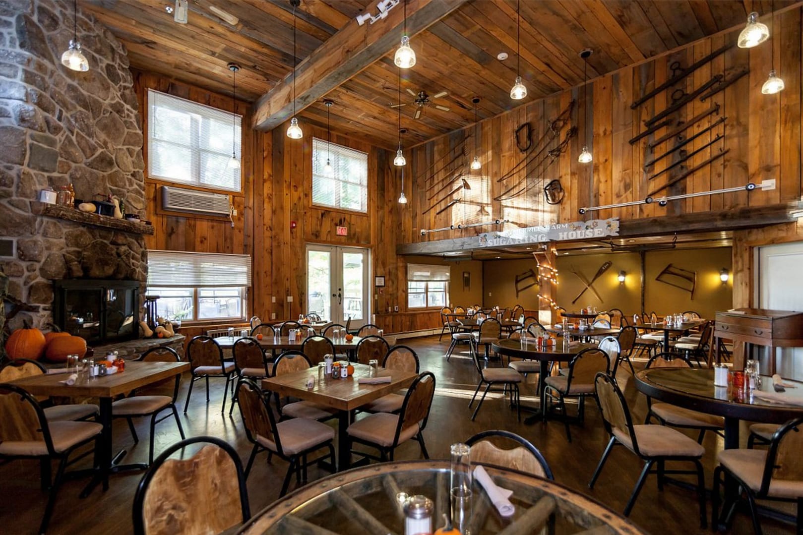 Restaurant view of Merrill Farm Inn