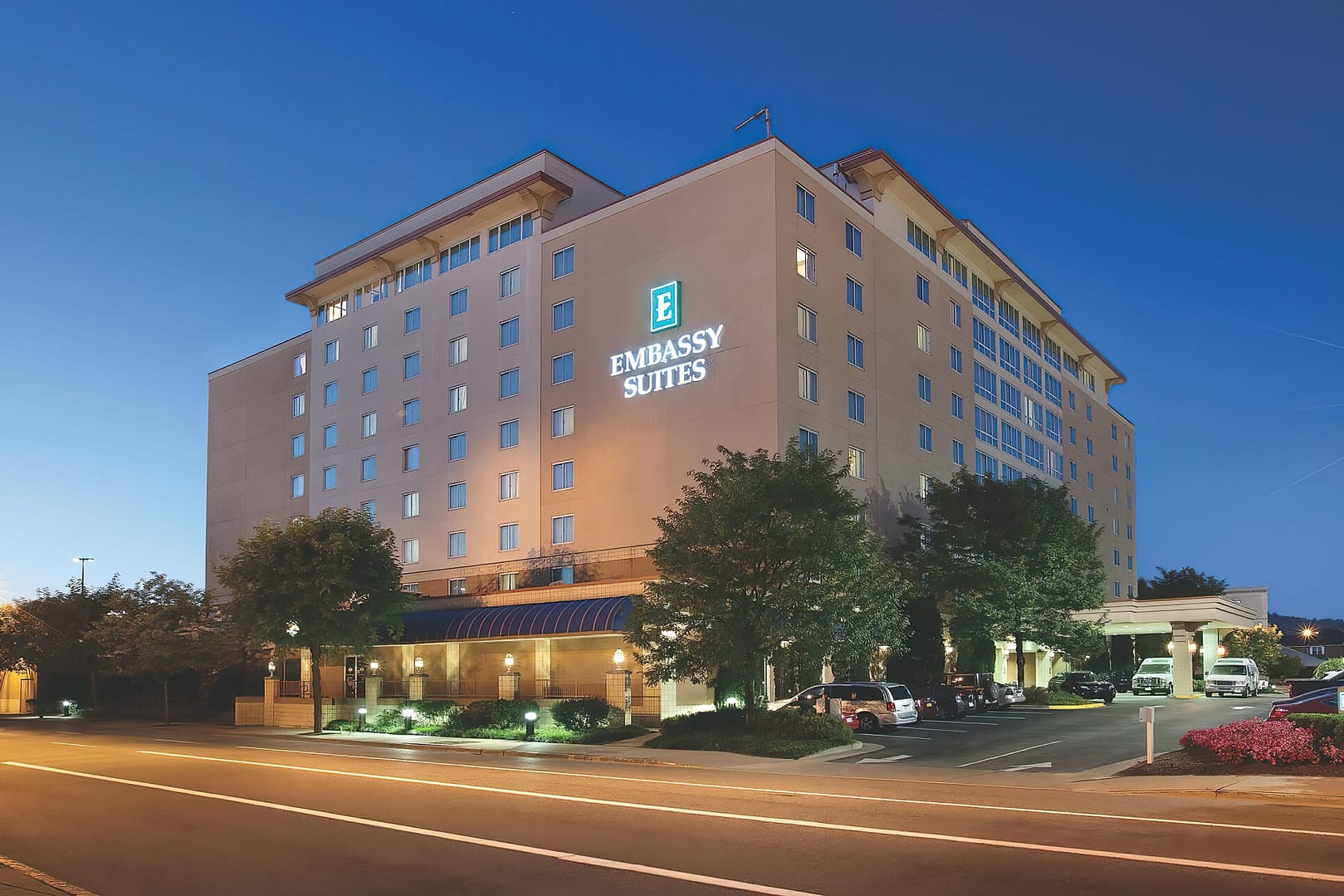 Building view of Embassy Suites by Hilton Charleston