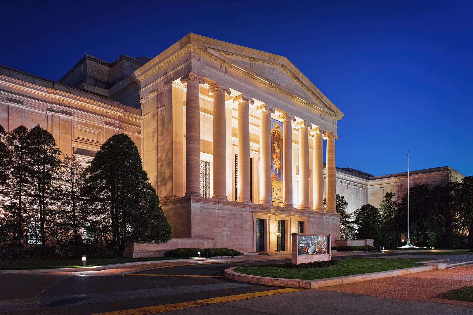 Outside view of National Gallery of Art in Washington at dusk