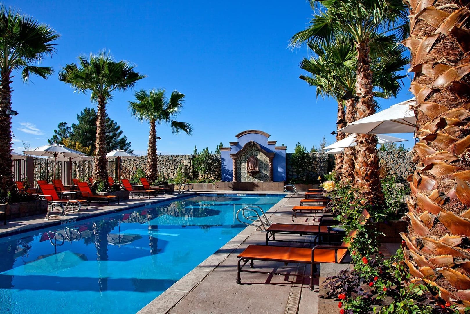 Pool view of Hotel Encanto de Las Cruces