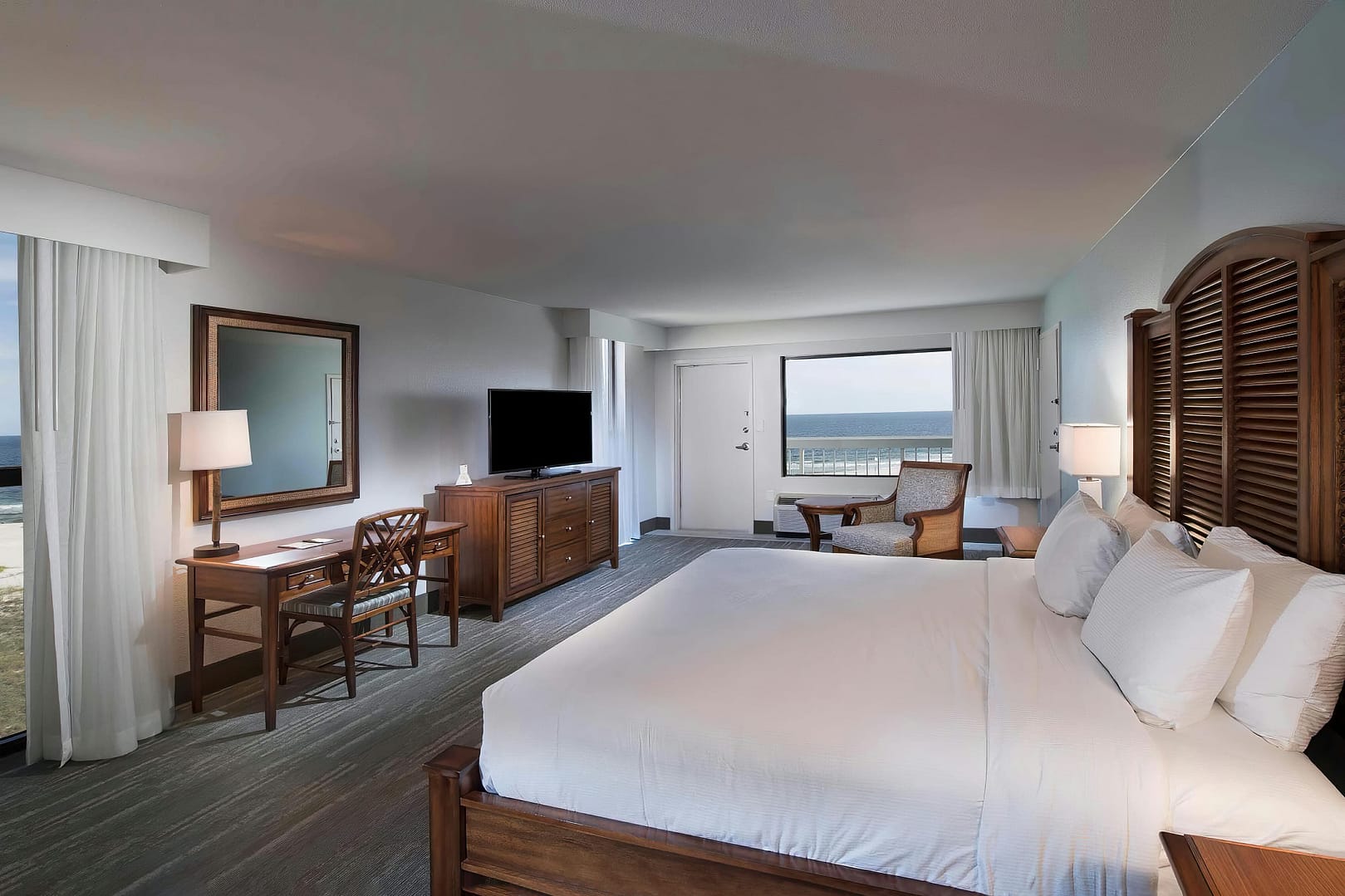 Bedroom view of Island House Hotel Orange Beach - a DoubleTree by Hilton