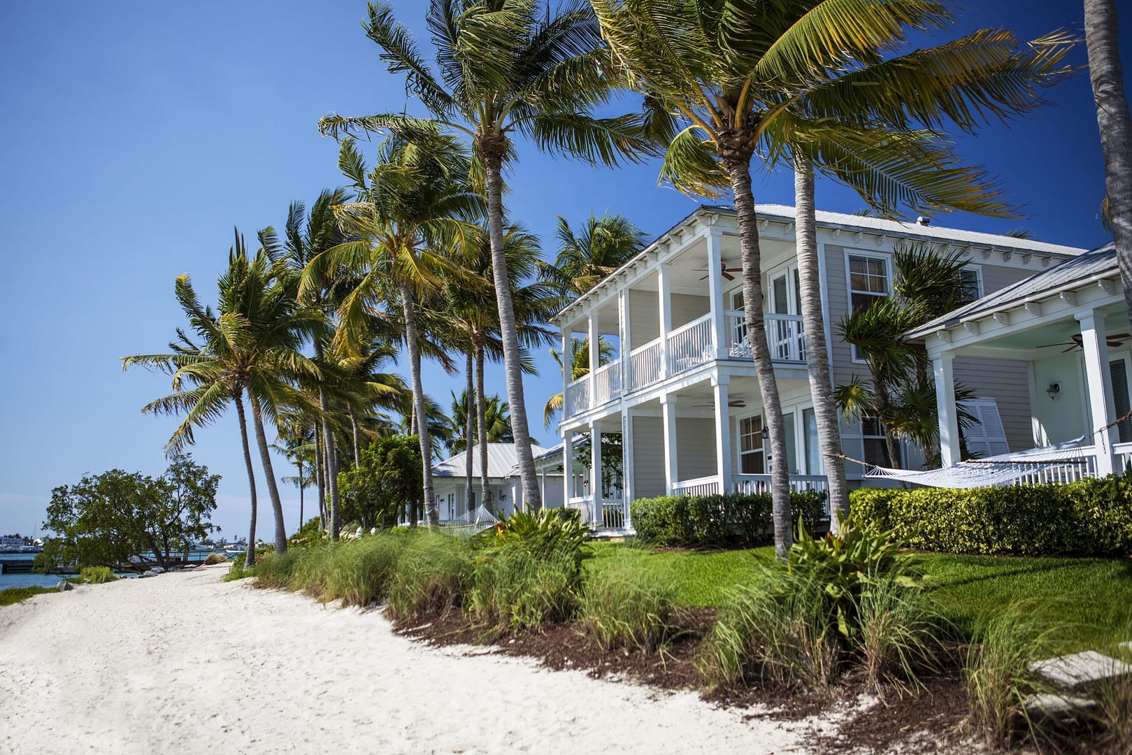 Building view of Sunset Key Cottages