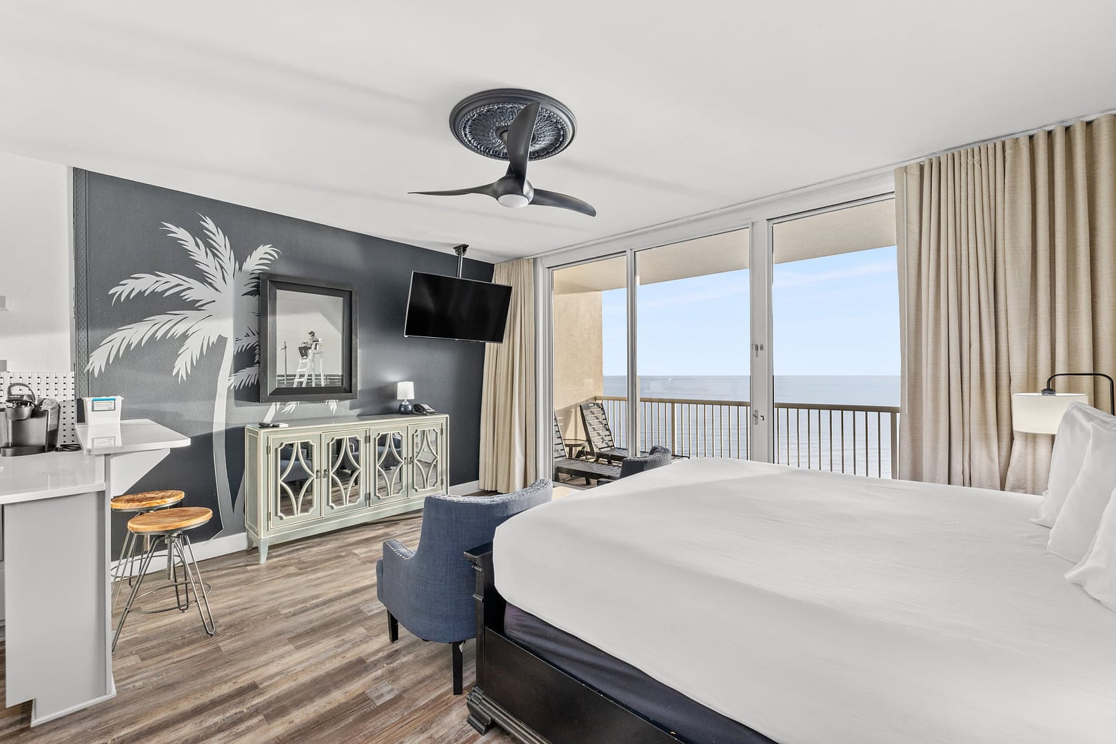 Majestic Beach Resort