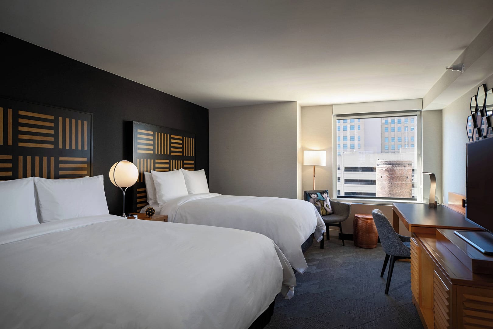 Bedroom view of Renaissance Des Moines Savery Hotel