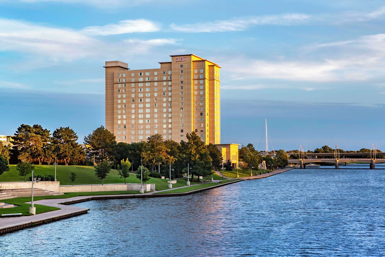 Building view of Hyatt Regency Wichita