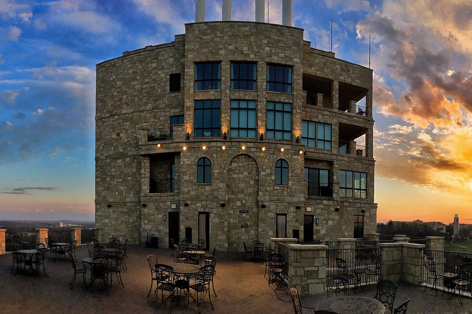 Building view of The Oread Lawrence, Tapestry Collection by Hilton