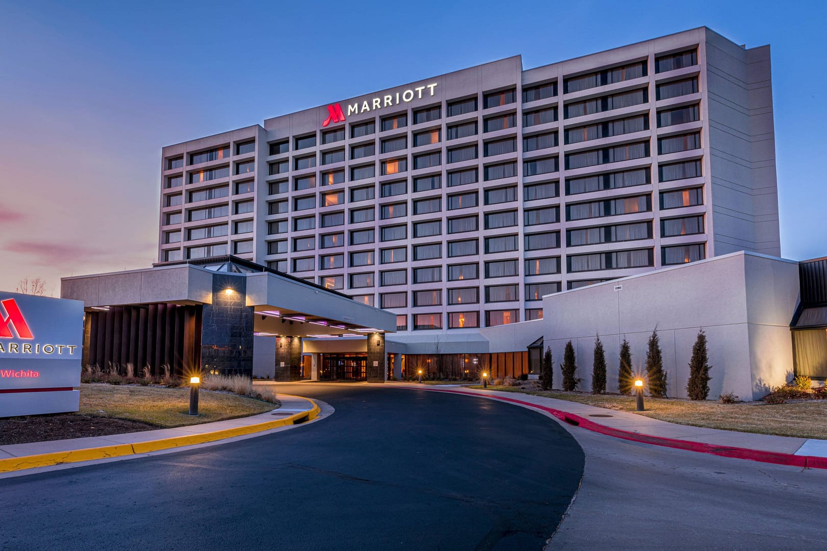 Building view of Wichita Marriott