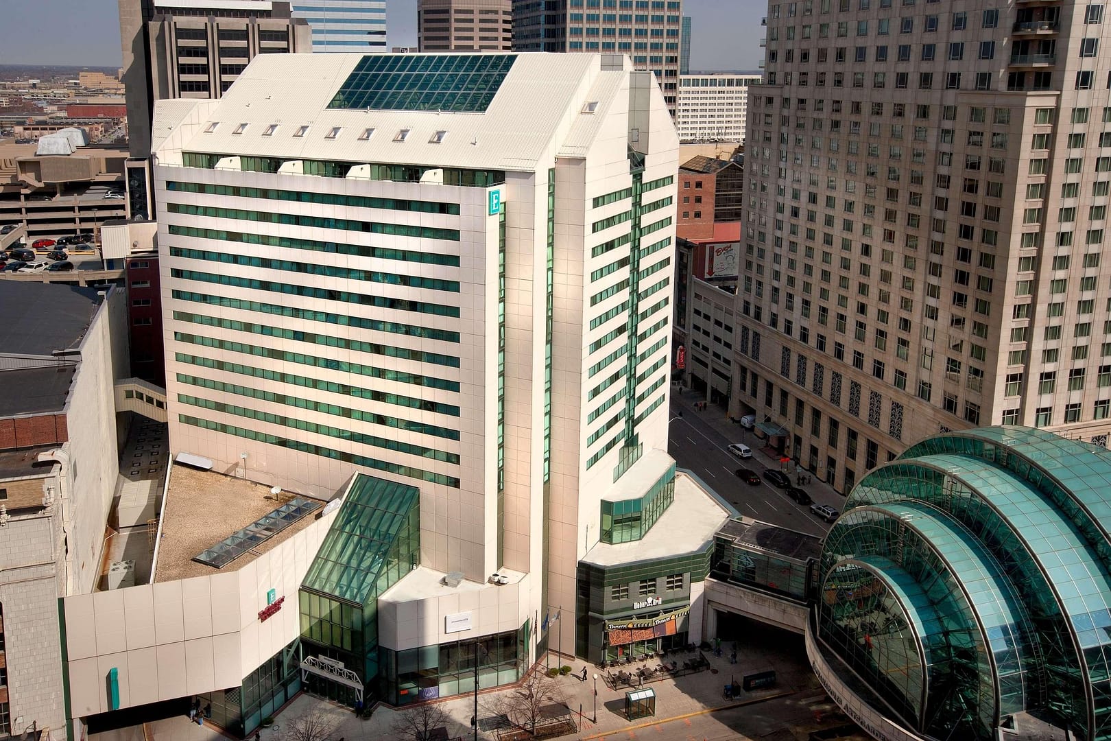 Building view of Embassy Suites by Hilton Indianapolis Downtown