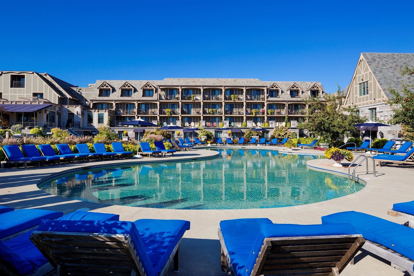 Pool view of Harborside Hotel, Spa & Marina