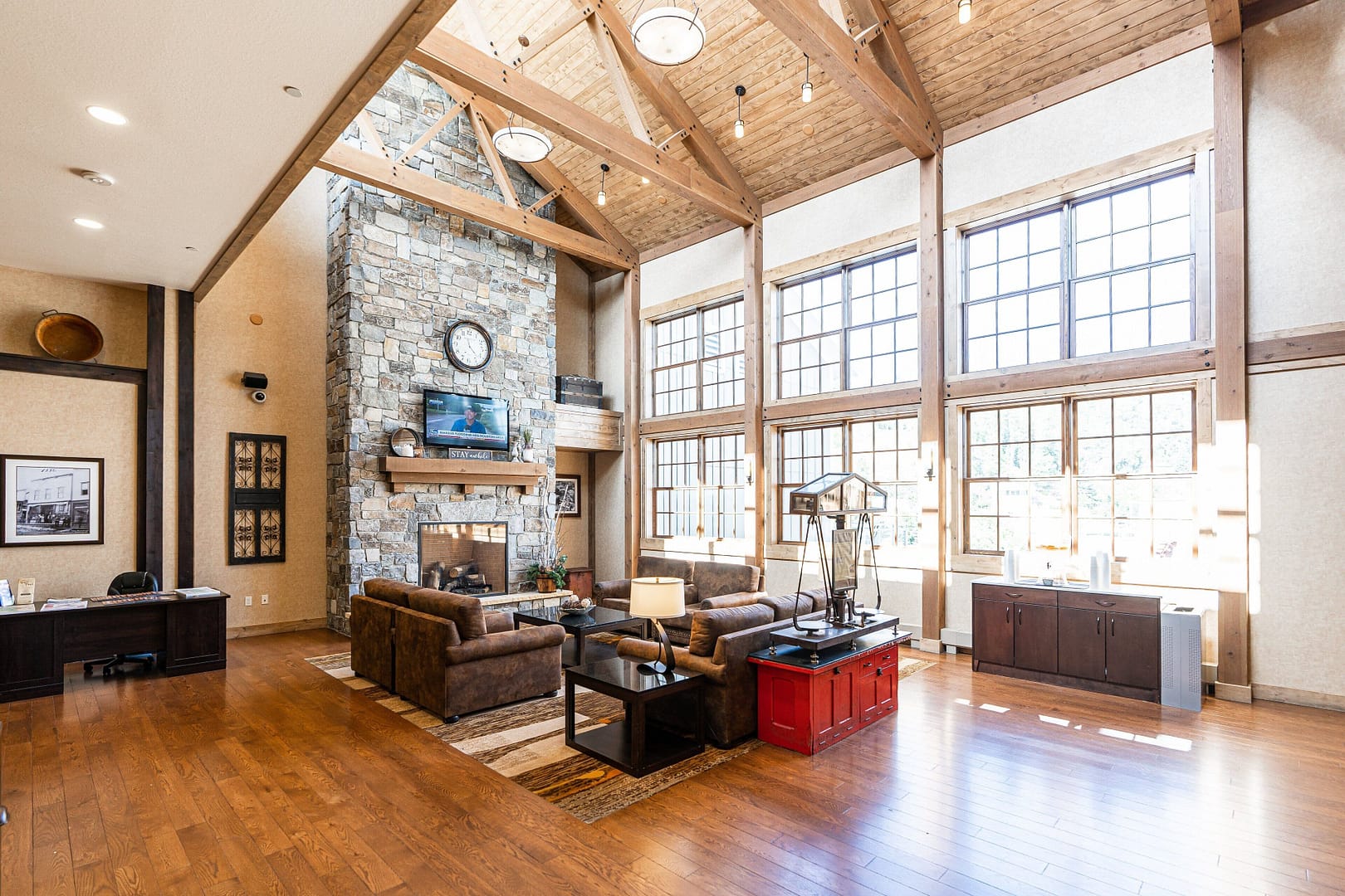 Lobby view of Holiday Inn Resort Deadwood Mountain Grand, an IHG Hotel