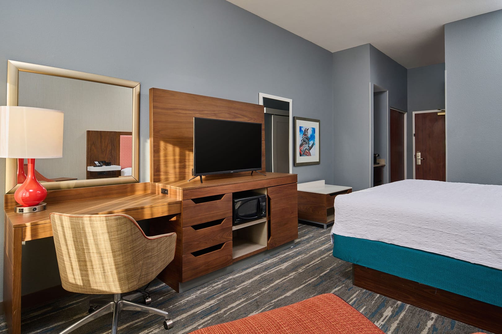 Bedroom view of Hampton Inn Anchorage