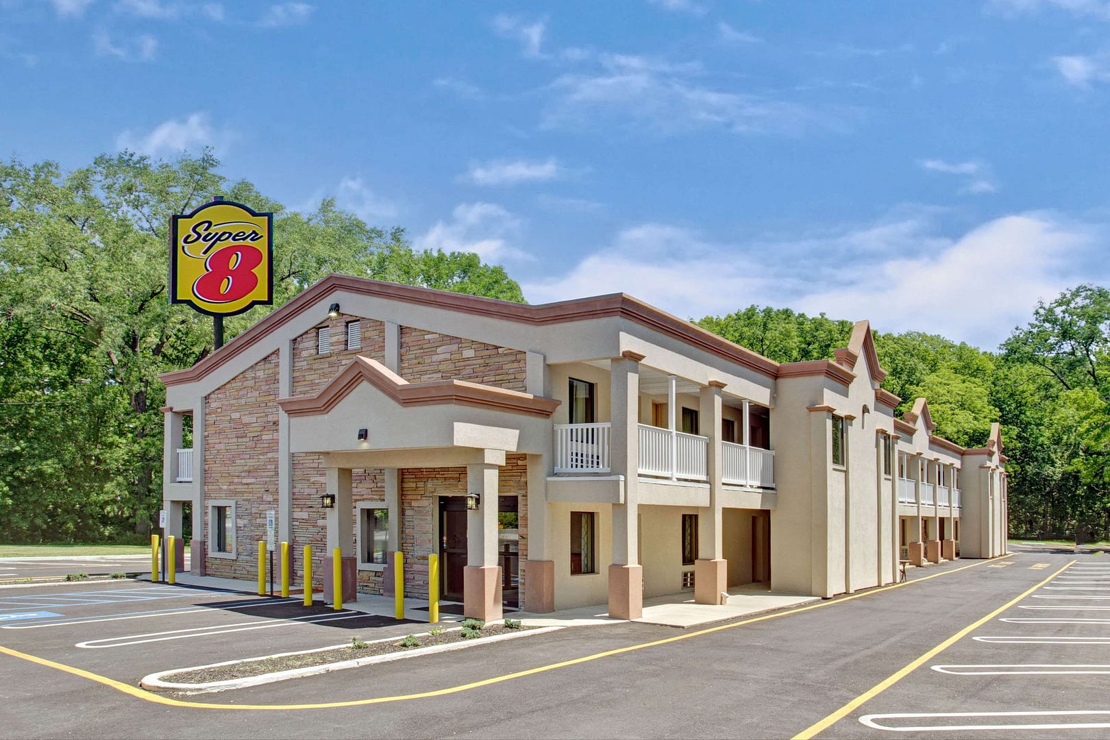 Building view of Super 8 by Wyndham Asbury Park