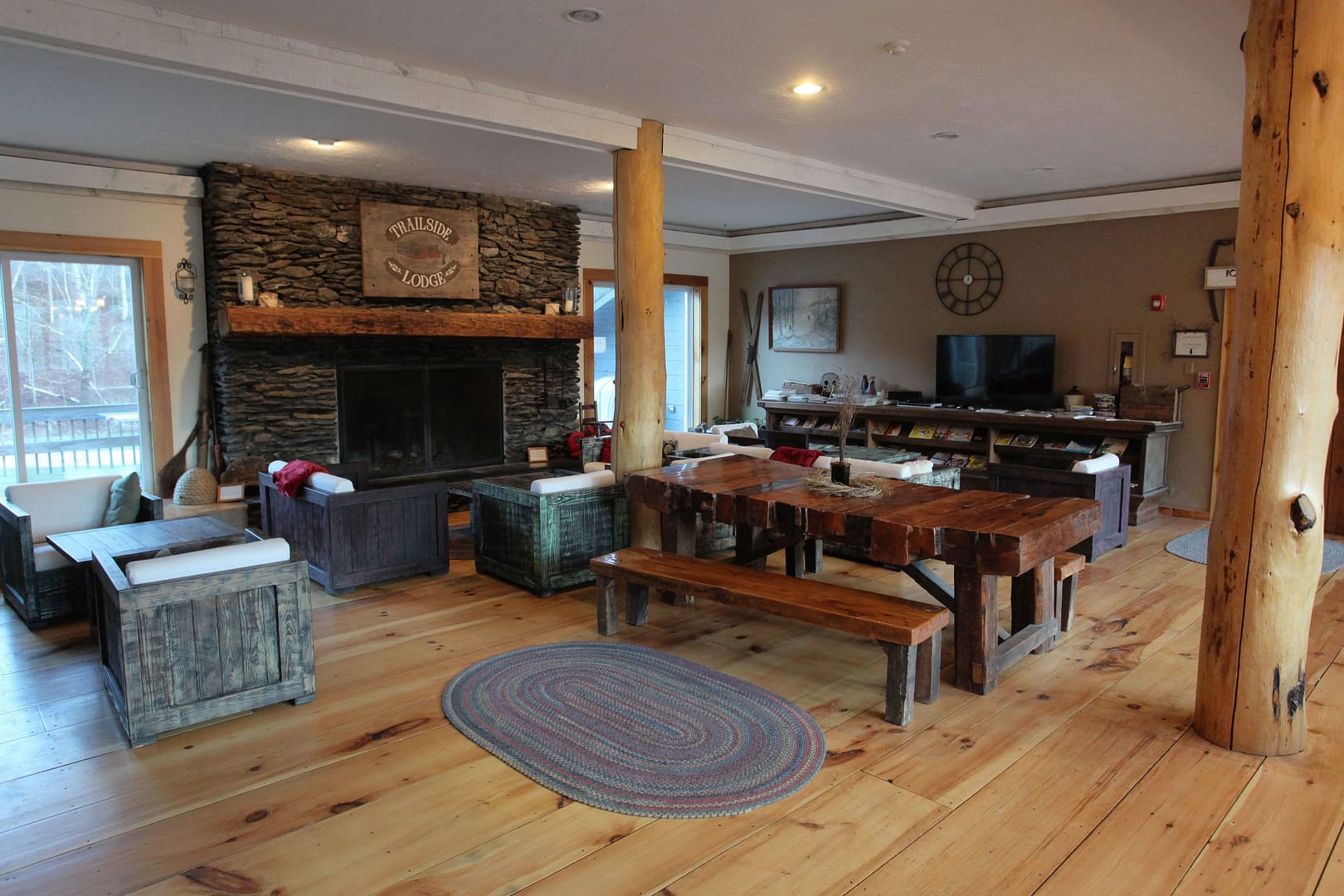 Lobby view of The Trailside Inn