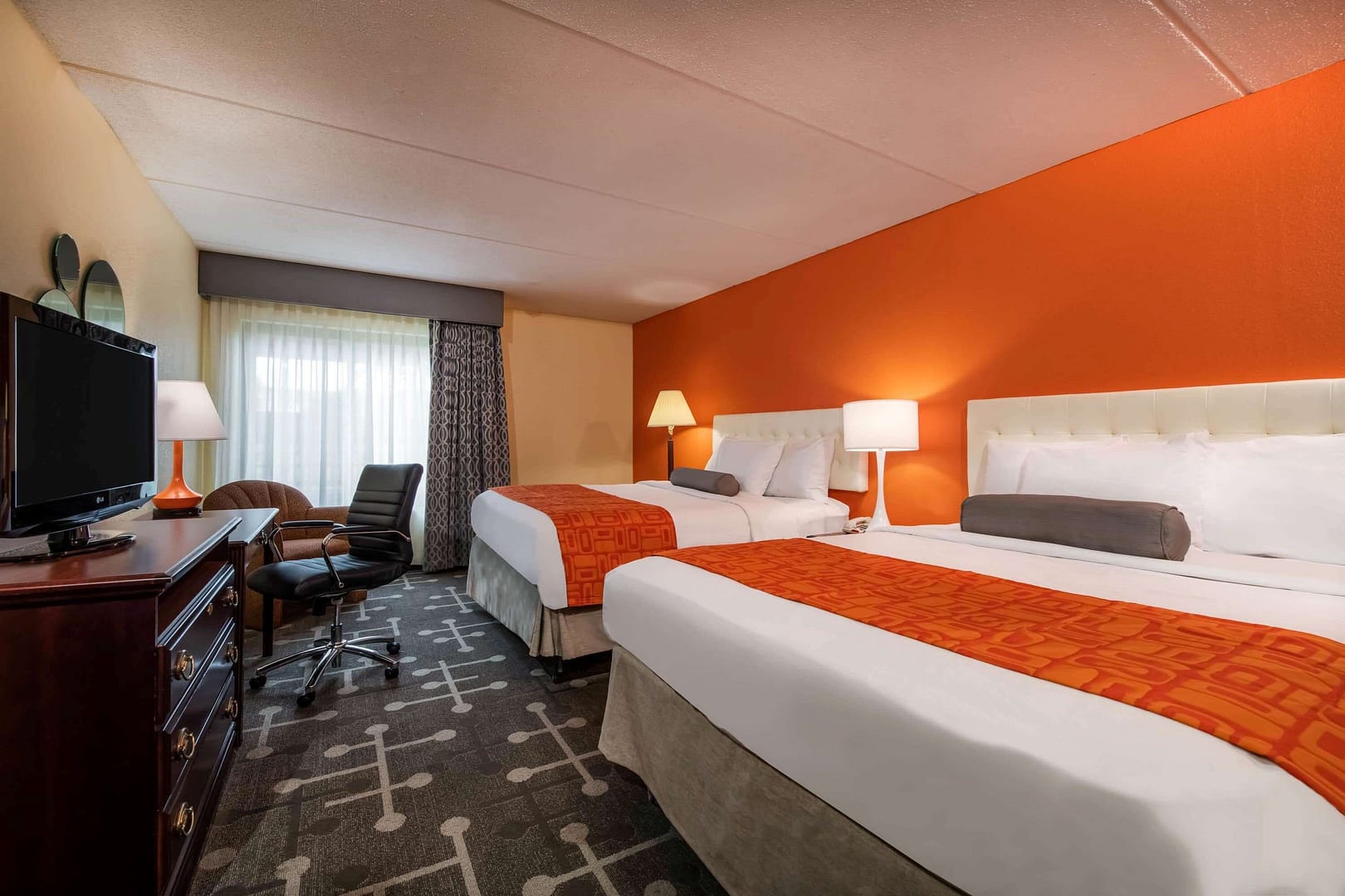 Bedroom view of Howard Johnson by Wyndham Saugerties