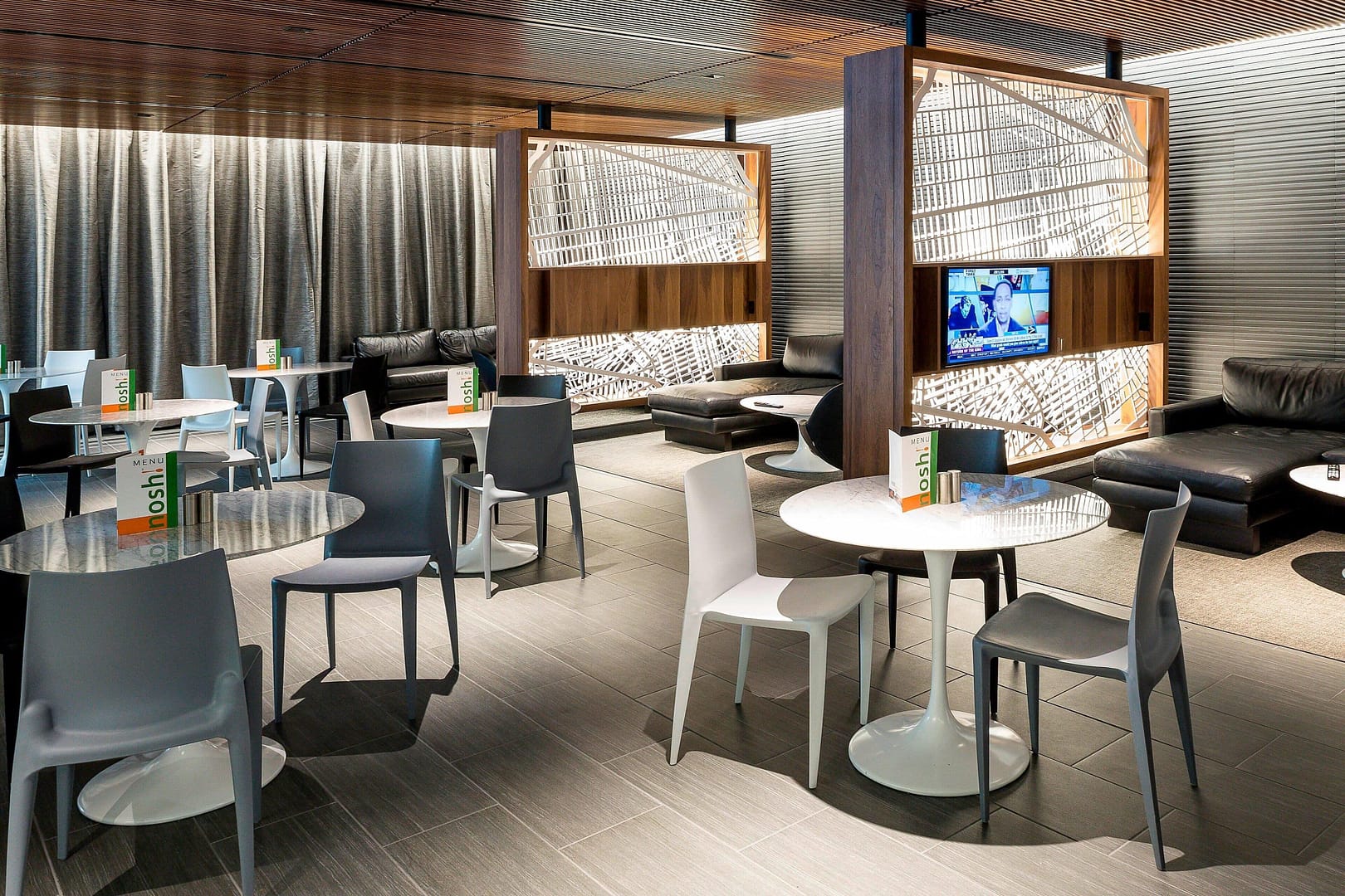 Restaurant view of Courtyard by Marriott Long Island City/New York Manhattan View