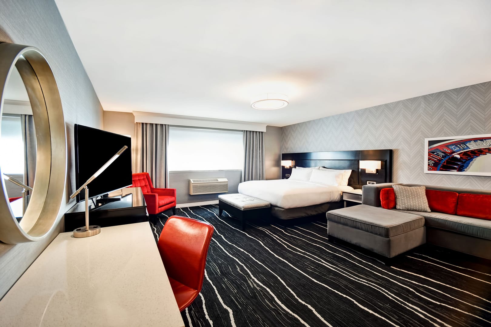 Bedroom view of DoubleTree by Hilton Deadwood at Cadillac Jack's