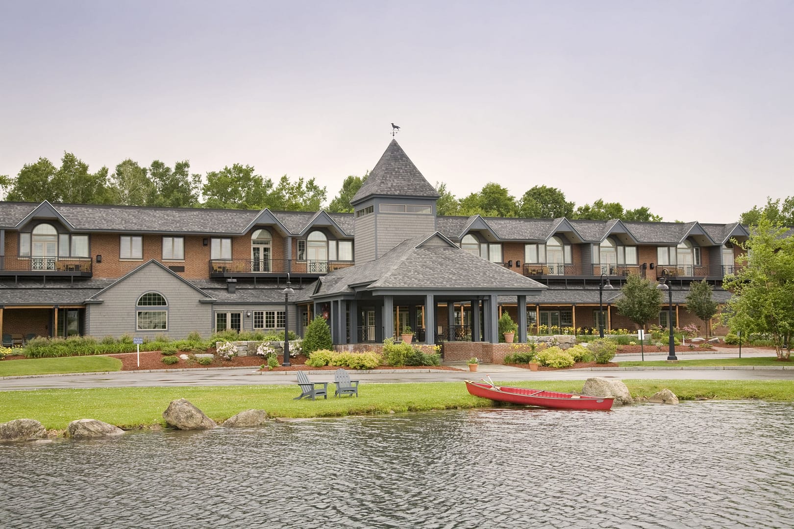 Building view of Lake Opechee Inn and Spa