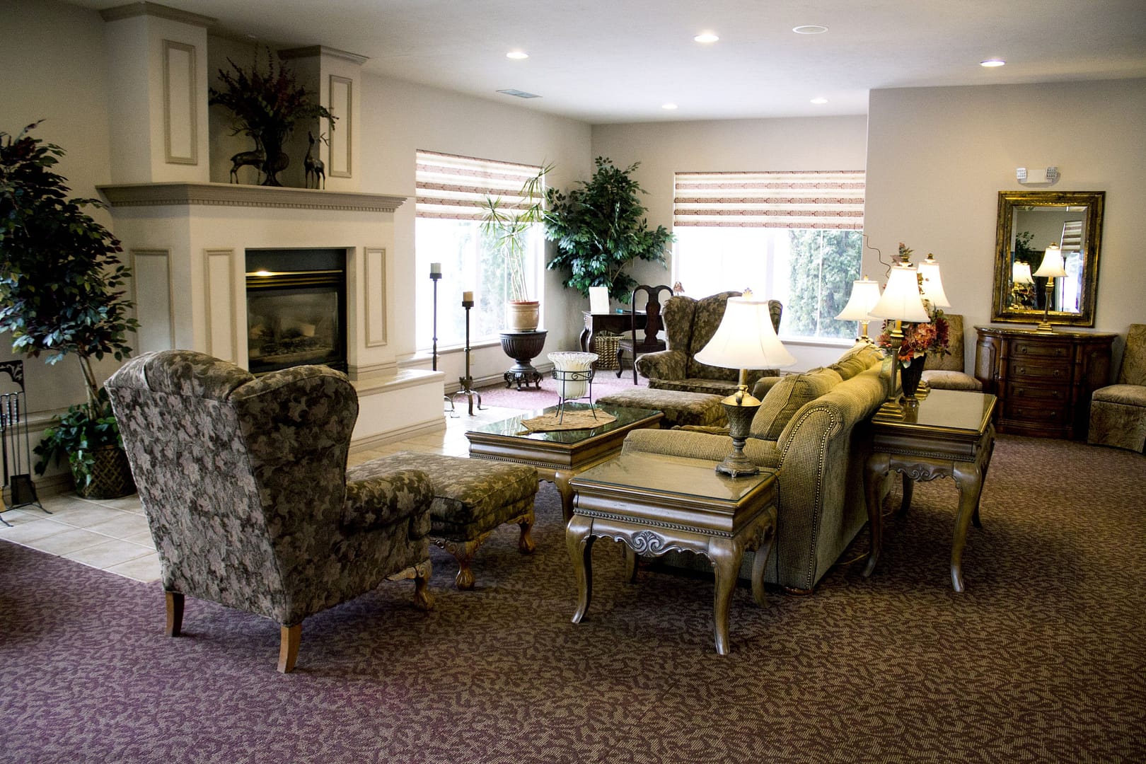 Lobby view of Le Ritz Hotel and Suites