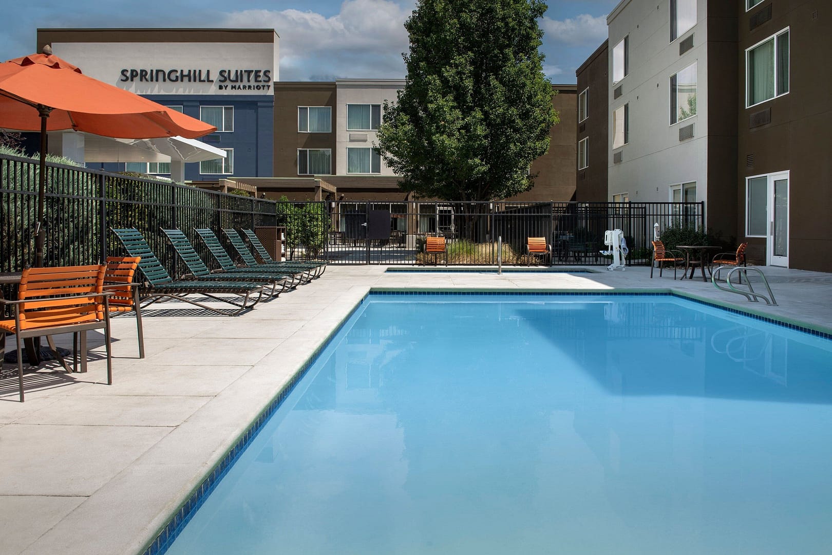 Pool view of SpringHill Suites by Marriott Boise ParkCenter