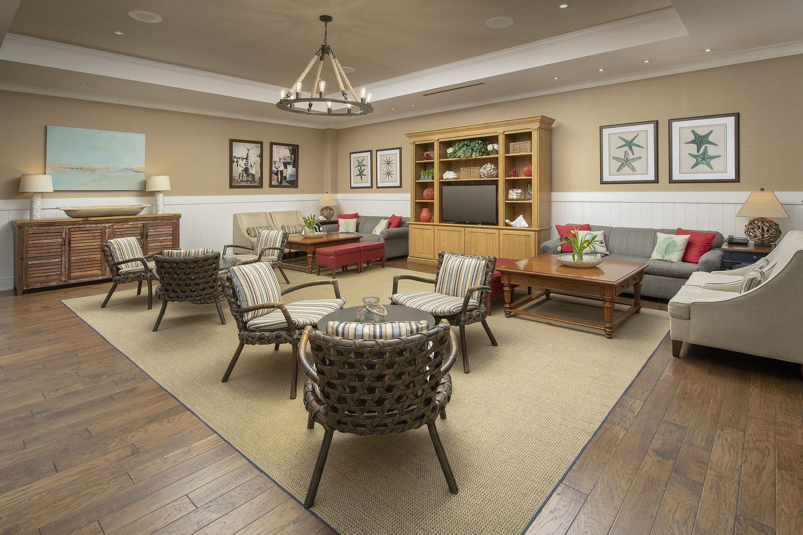 Bedroom view of Avenue Inn & Spa