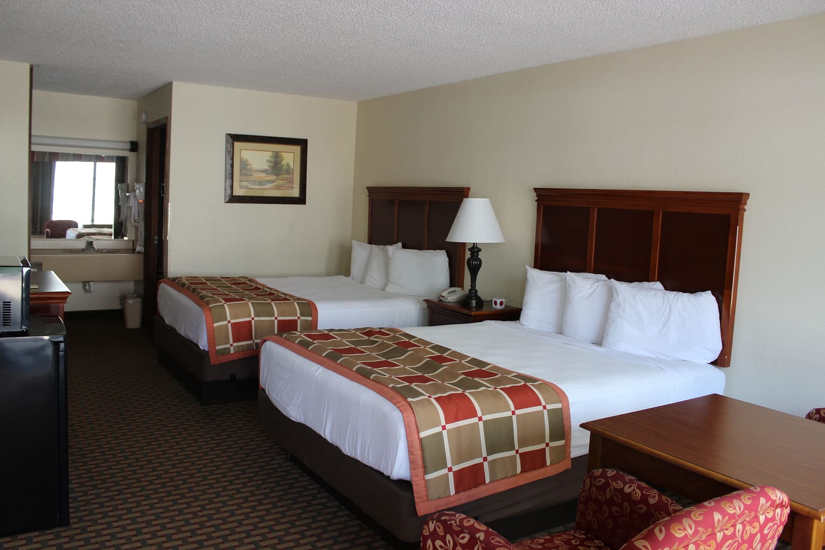 Bedroom view of Great Smokies Inn in Cherokee