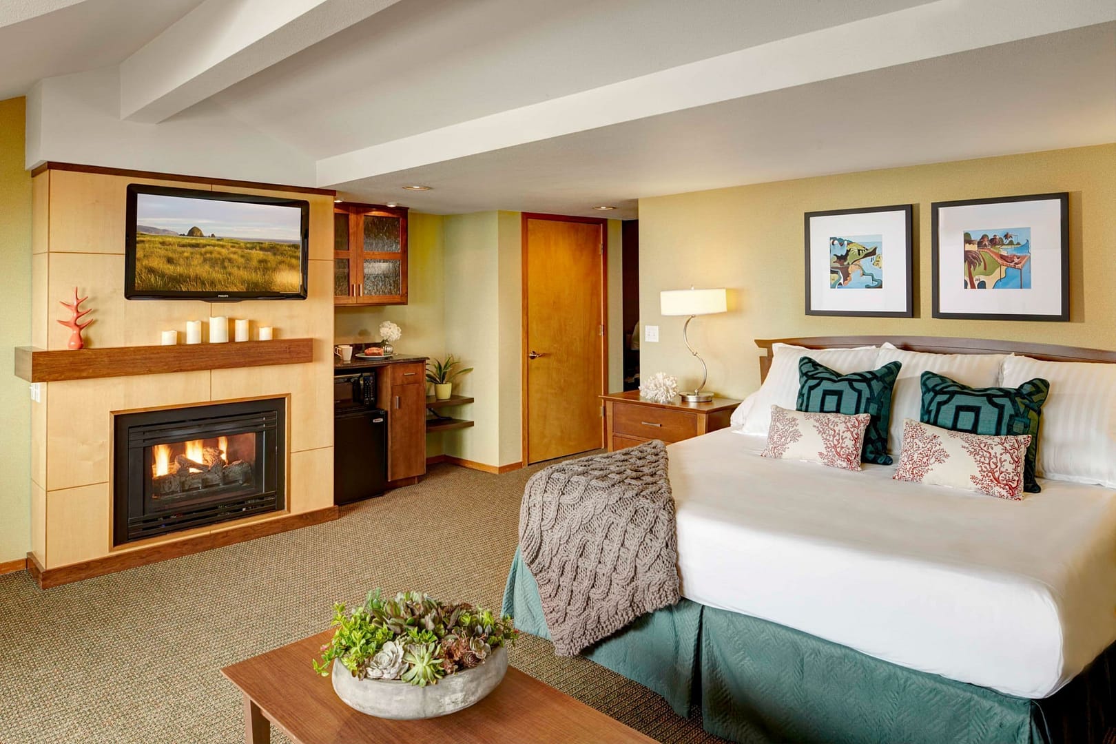 Bedroom view of Surfsand Resort