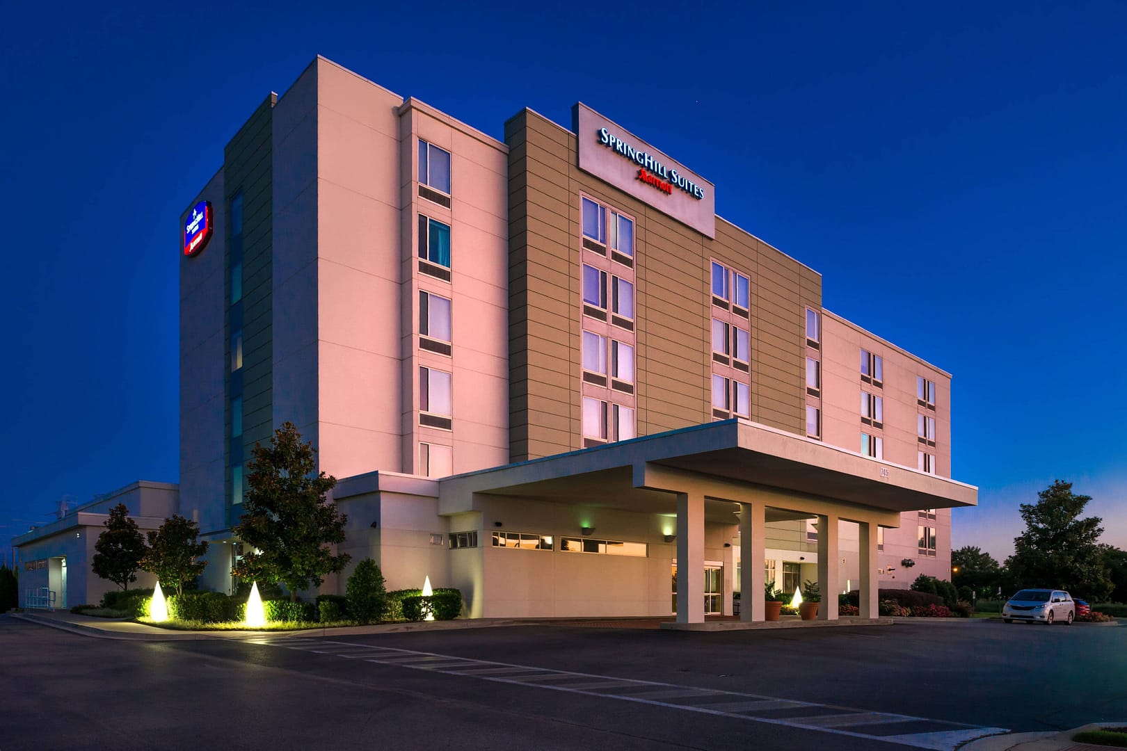 Building view of SpringHill Suites by Marriott Huntsville Downtown