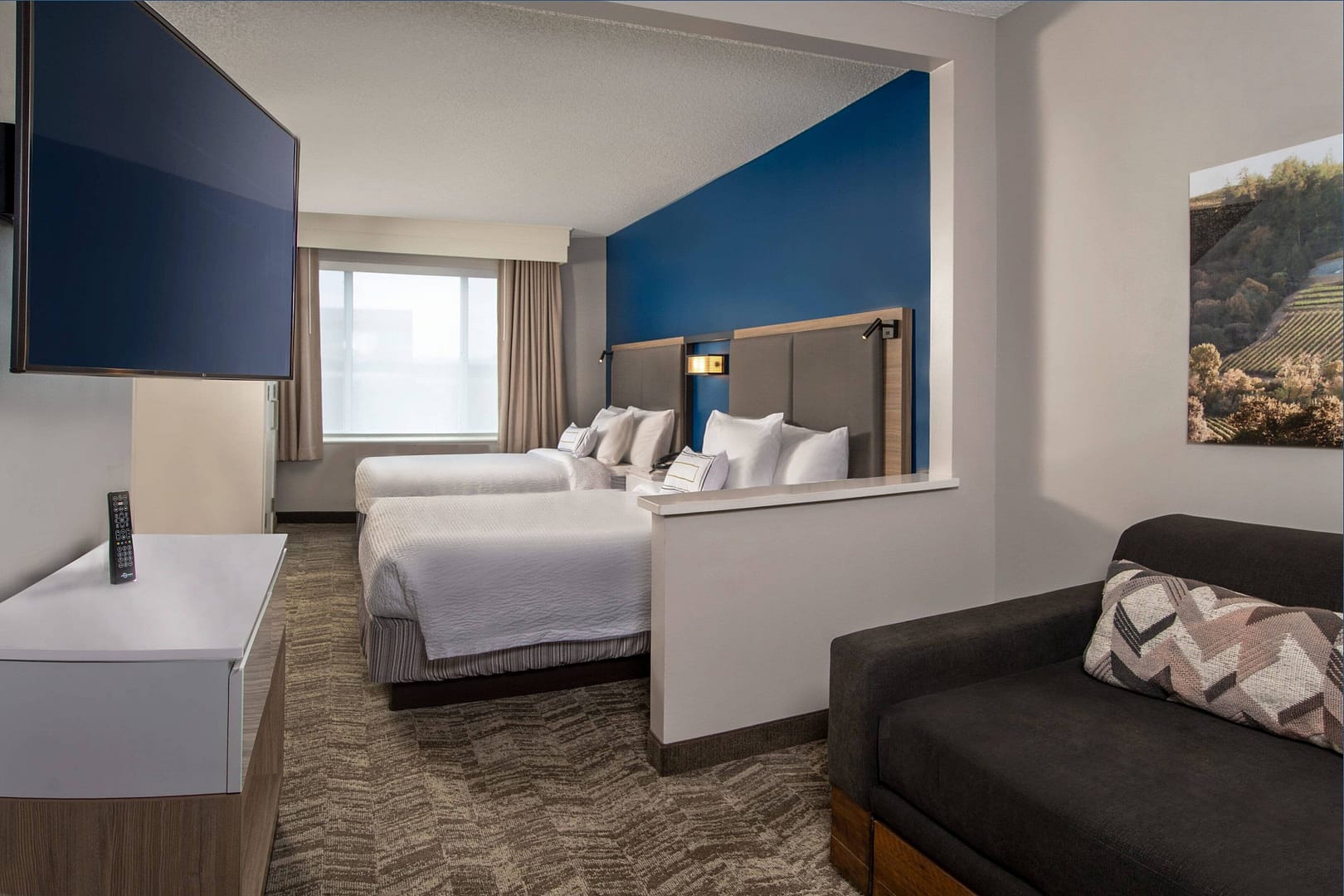 Bedroom view of SpringHill Suites by Marriott Herndon Reston