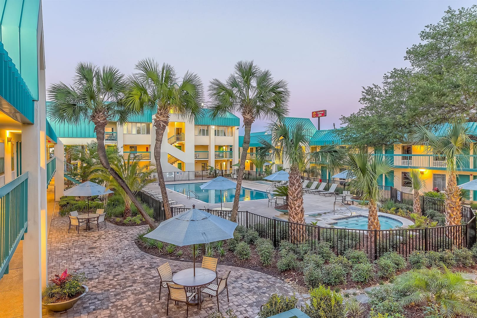 Outside view of Best Western Seaway Inn