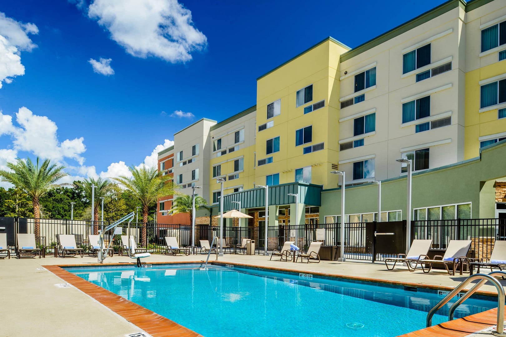 Pool view of Courtyard by Marriott Lake Charles