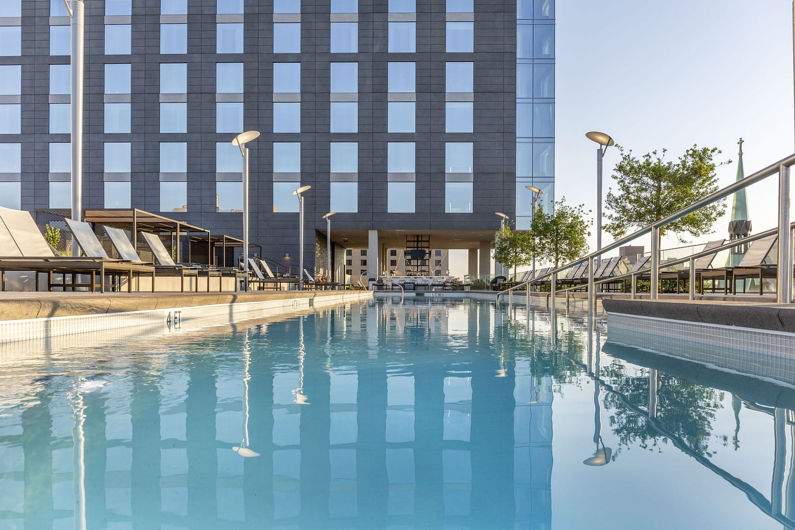 Pool view of Omni Louisville Hotel
