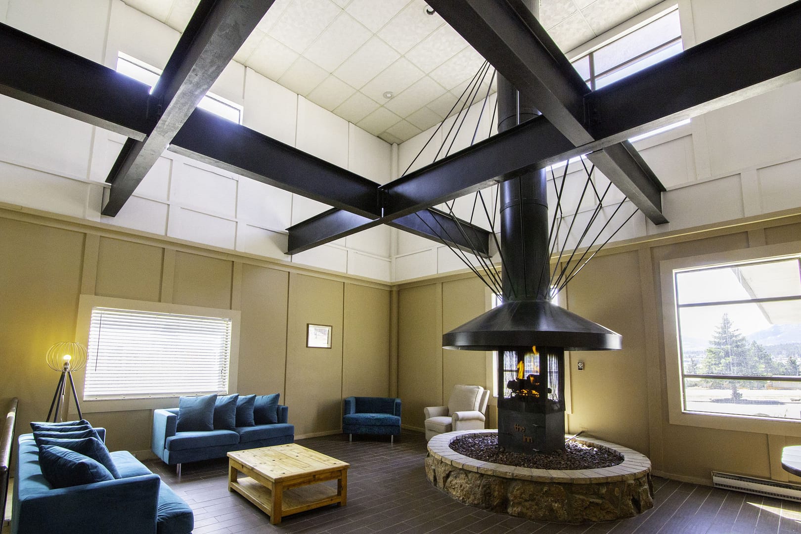 Lounge view of Rocky Mountain Hotel & Conference Center