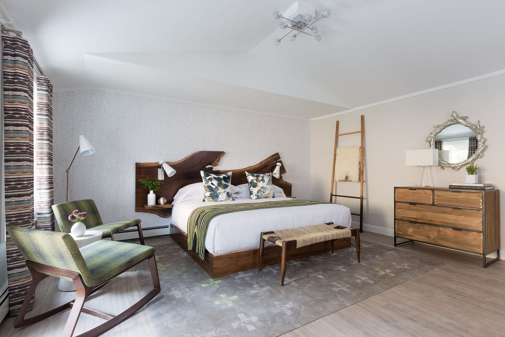 Bedroom view of Field Guide Lodge