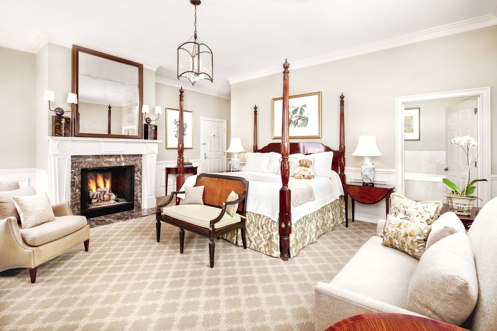 Bedroom view of Planters Inn