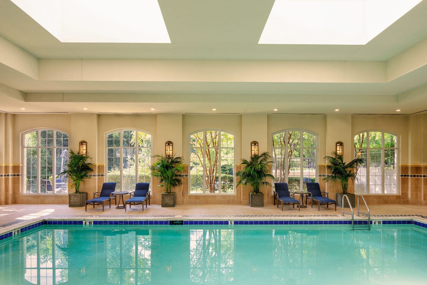 Pool view of Washington Duke Inn & Golf Club