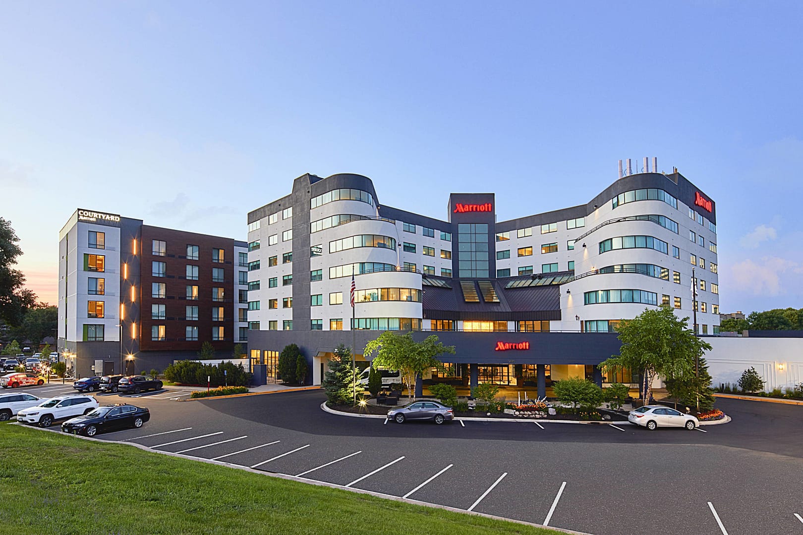Building view of Minneapolis Marriott West