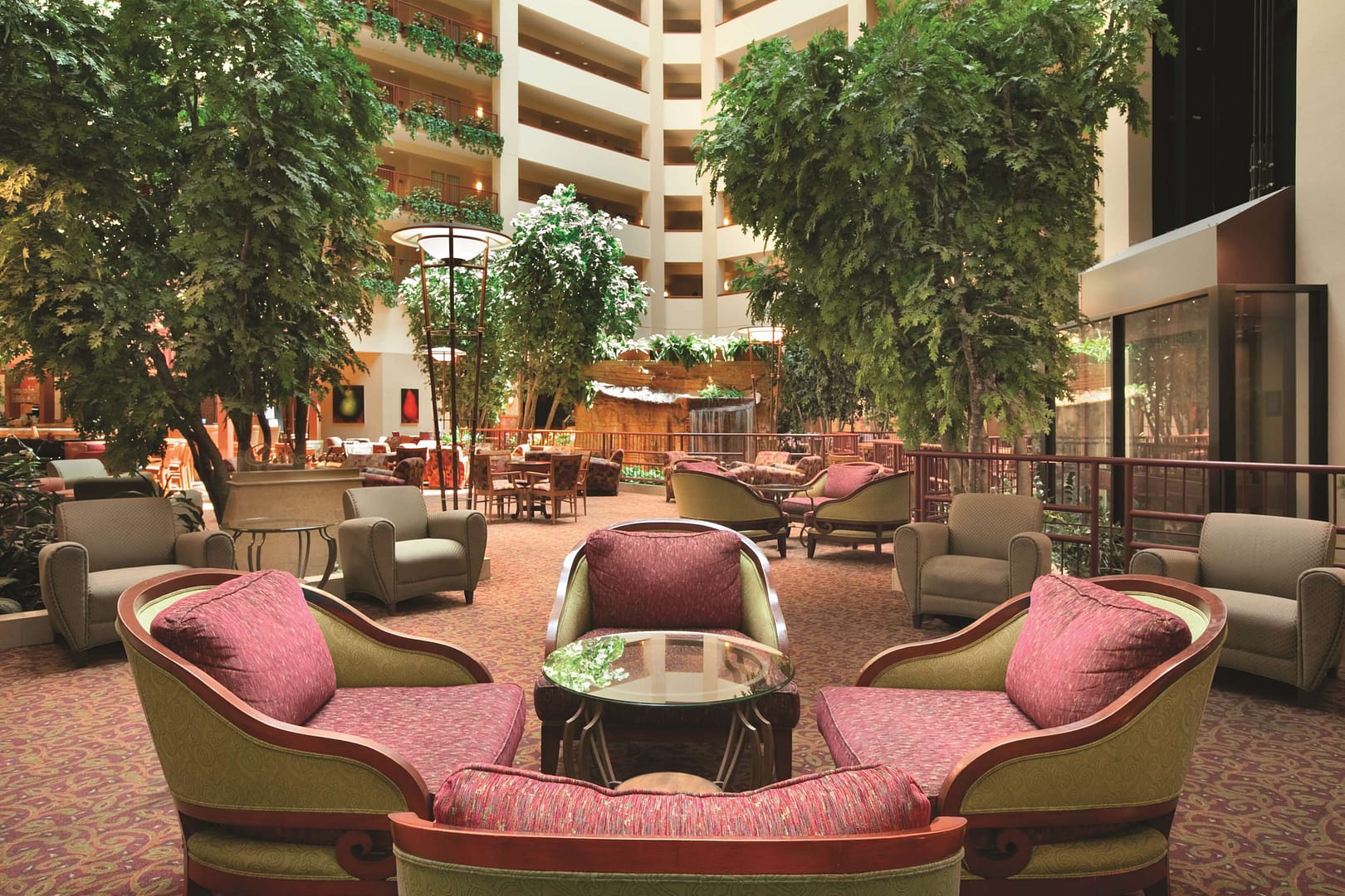 Lobby view of Embassy Suites by Hilton Hot Springs Hotel & Spa