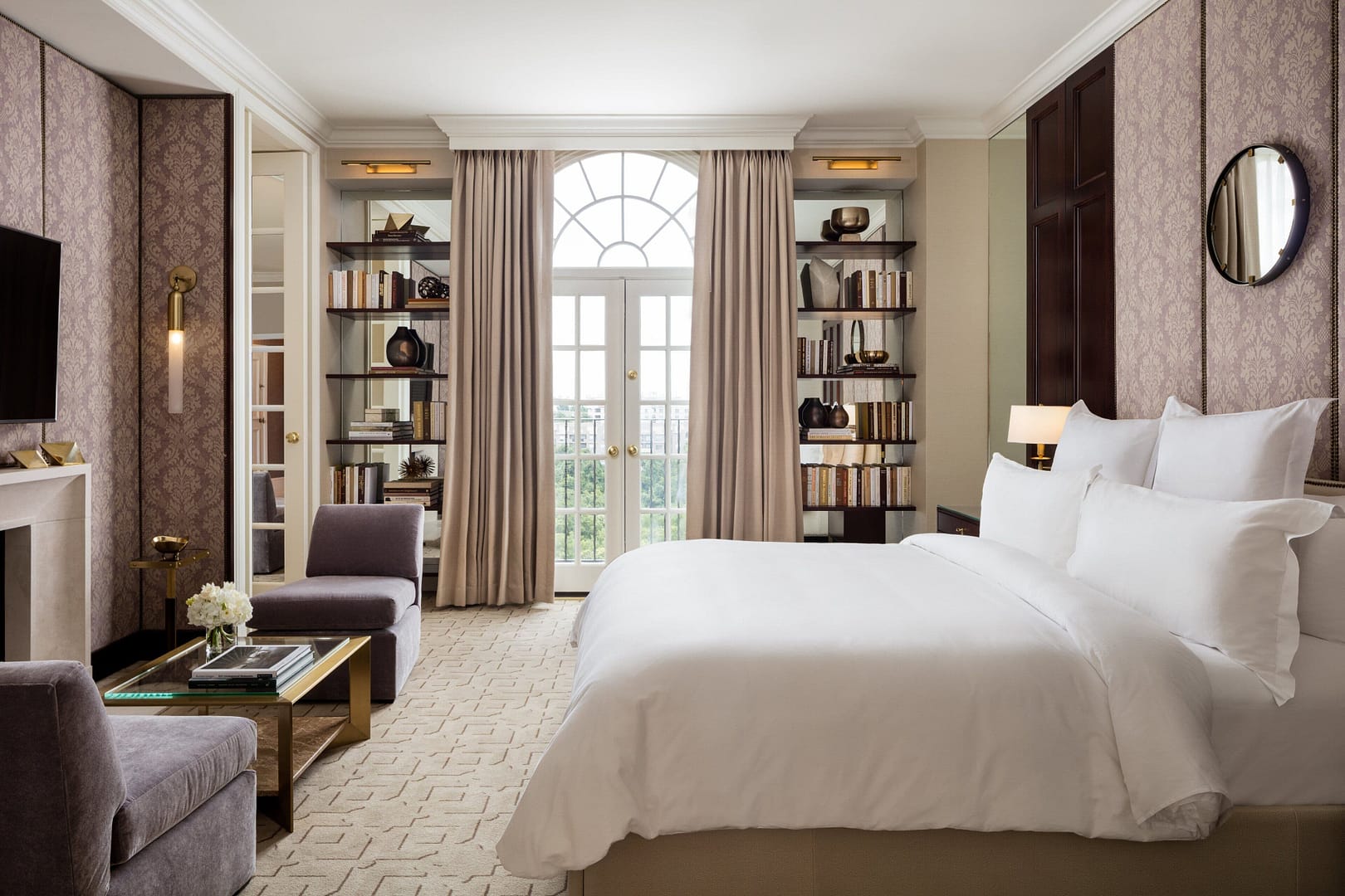 Bedroom view of Rosewood Mansion On Turtle Creek