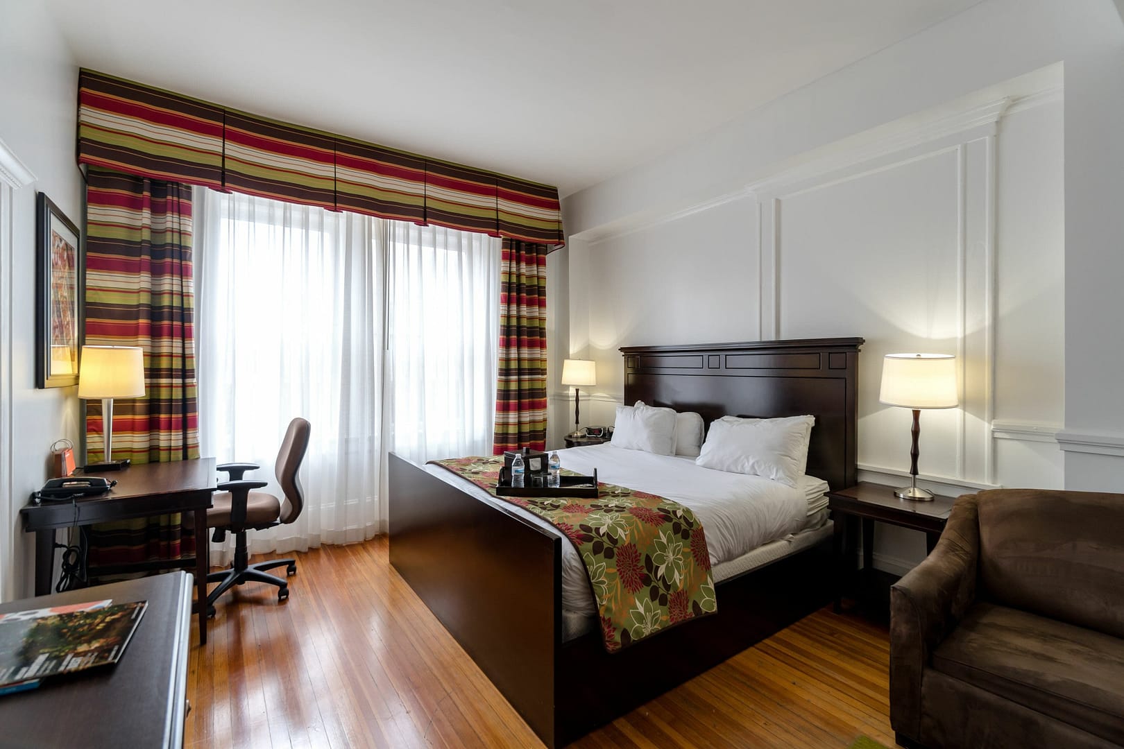 Bedroom view of Hotel Gibbs Downtown San Antonio Riverwalk