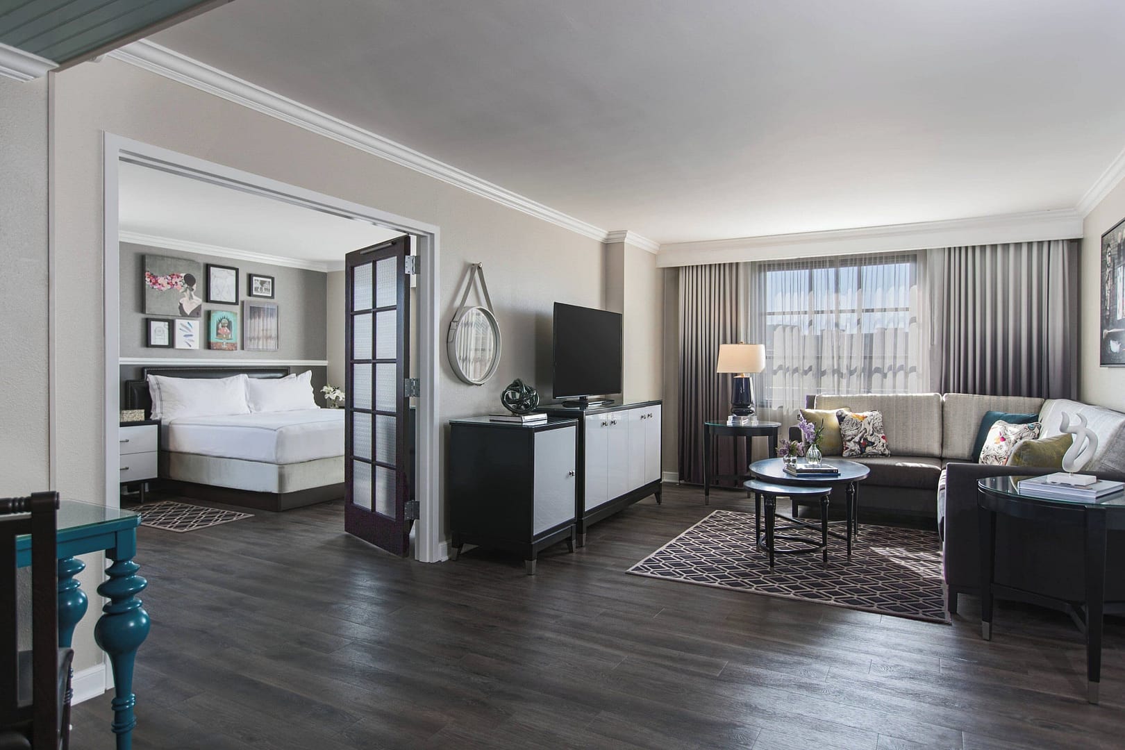 The Lindy Renaissance Charleston Hotel