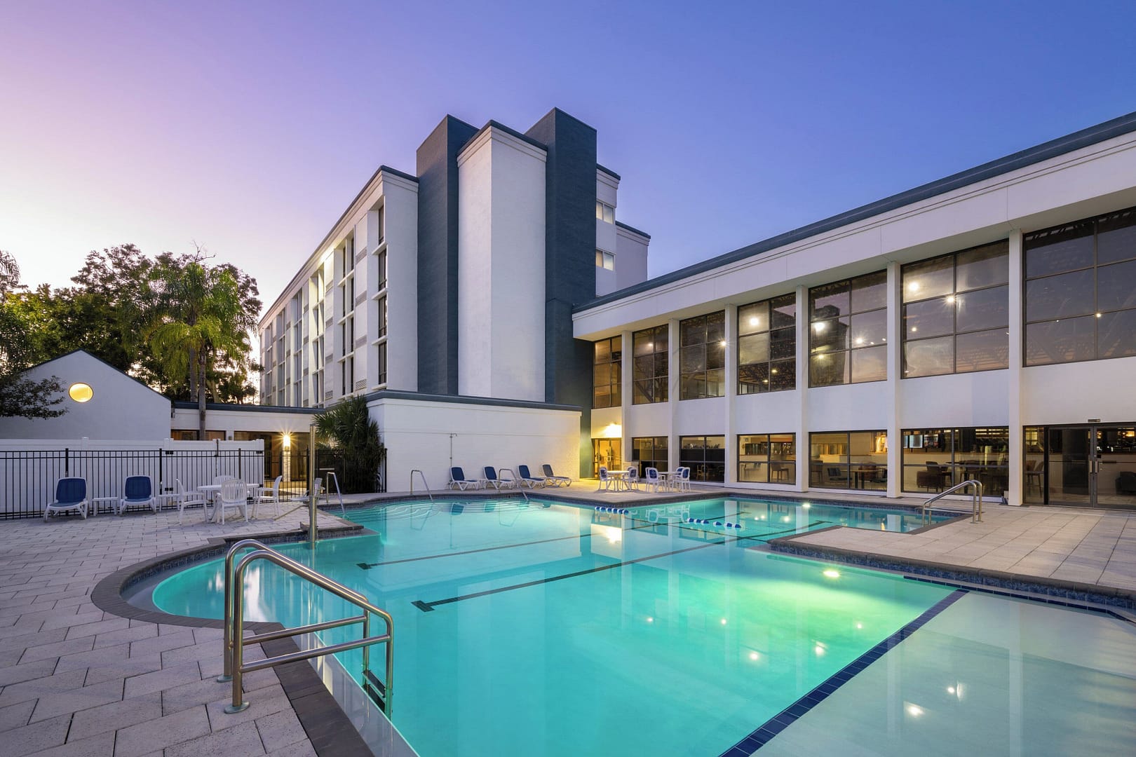 Crowne Plaza Jacksonville Airport/I-95N by IHG