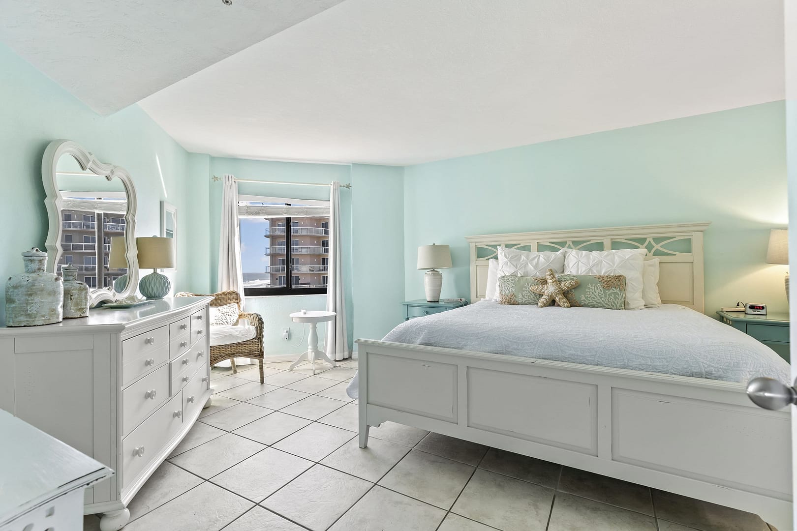 Tropical Suites at Sunglow Resort