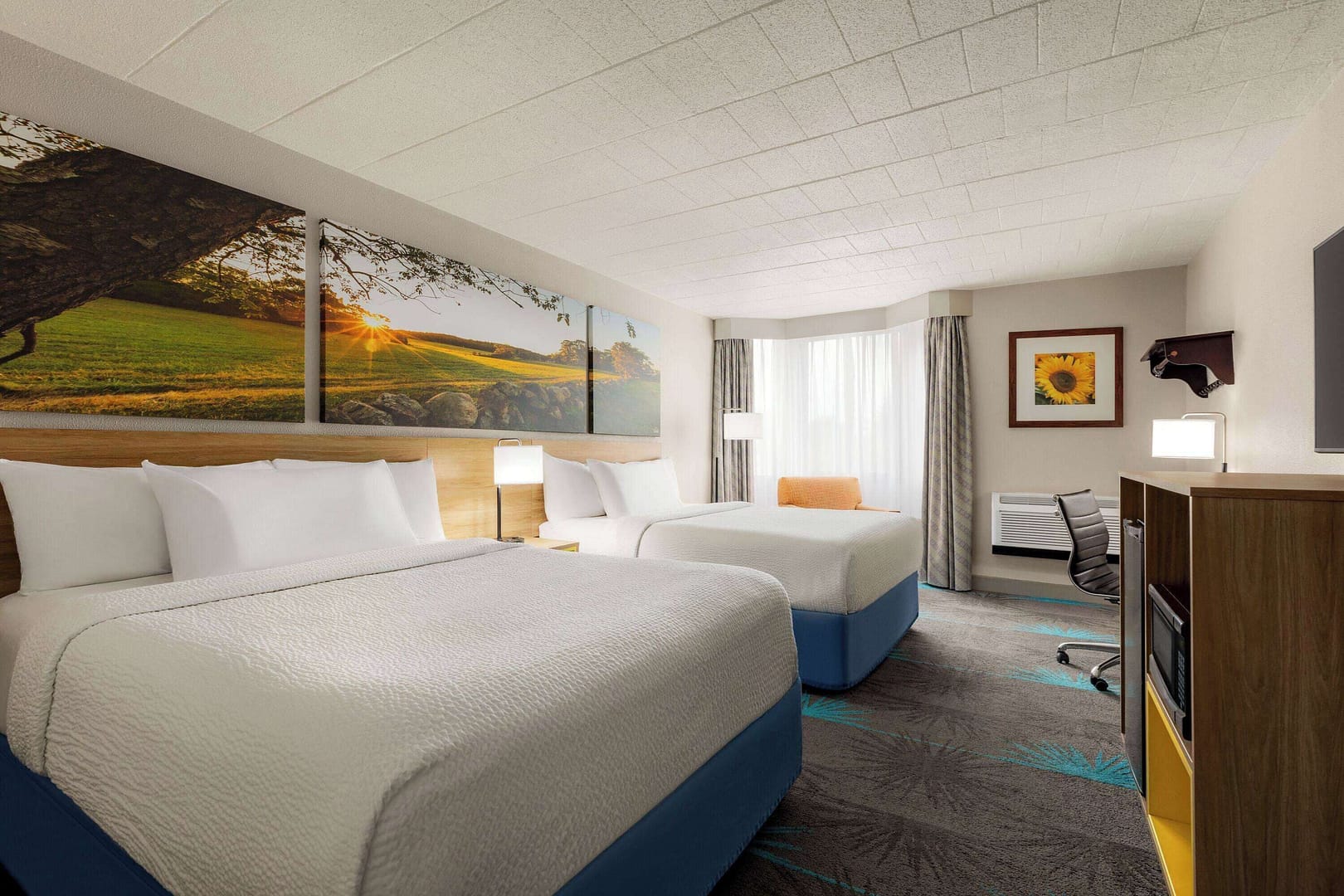 Days Hotel by Wyndham Allentown Airport / Lehigh Valley