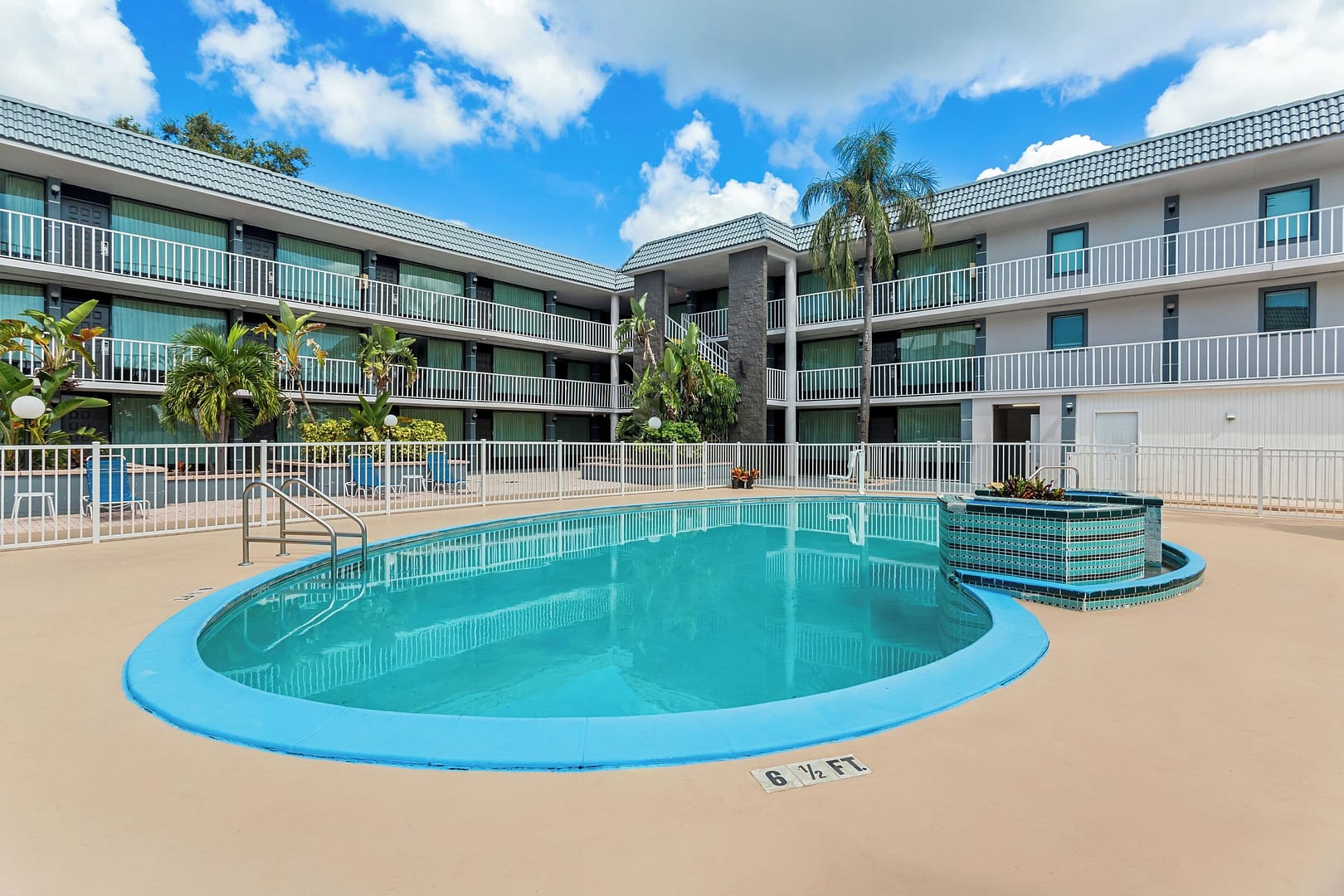 Quality Inn & Suites at Tropicana Field