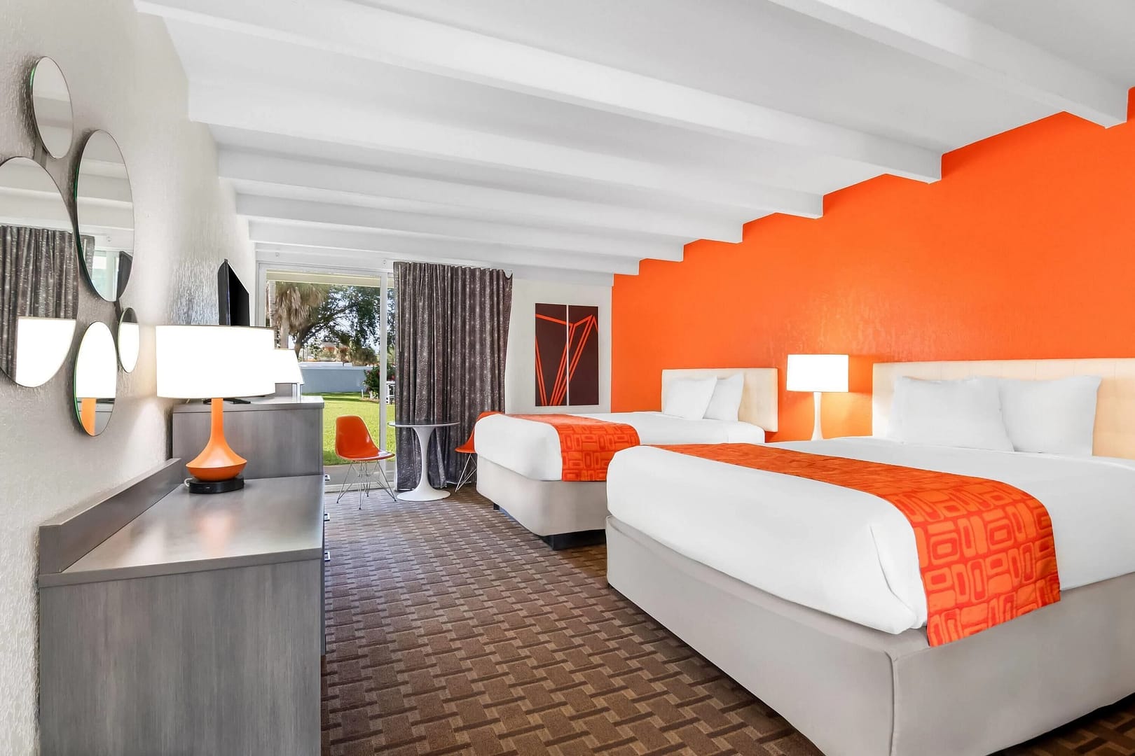 Howard Johnson by Wyndham Vero Beach / Downtown