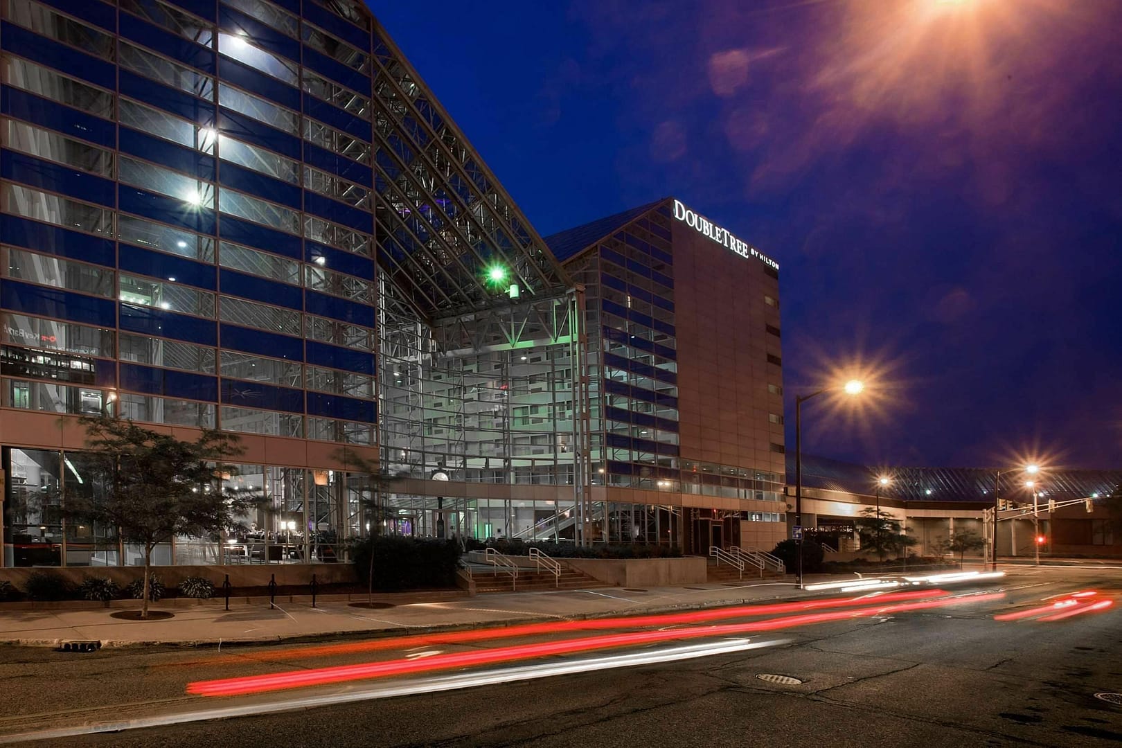 Building view of DoubleTree by Hilton Hotel South Bend