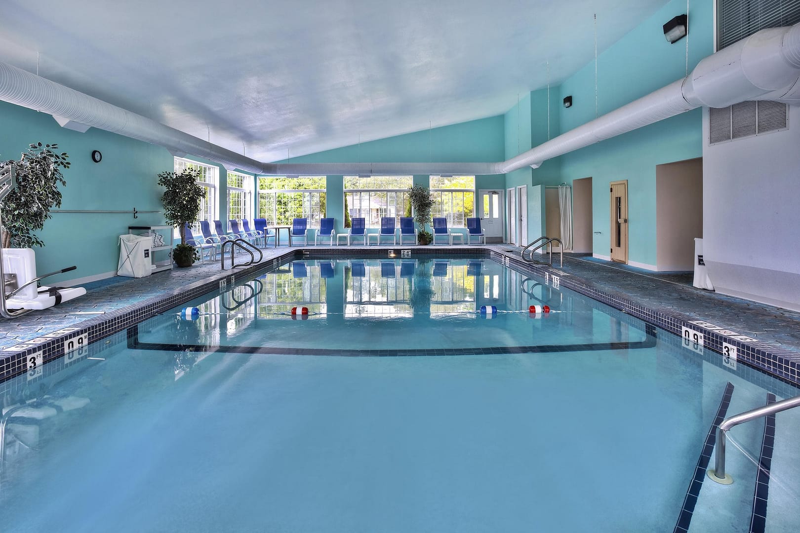 Holiday Inn Express Mackinaw City, an IHG Hotel