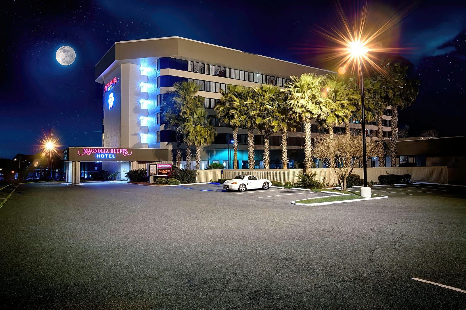 Building view of Magnolia Bluffs, BW Signature Collection